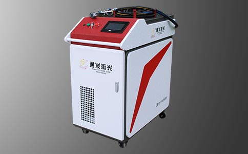 手持激光焊機側視圖